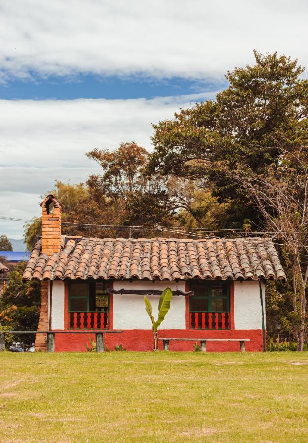 Y Centro De Convenciones Pueblito De Yerbabuena Paraíso Natural 5*