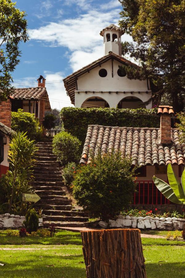Y Centro De Convenciones Pueblito De Yerbabuena Paraiso Natural 5* Chía